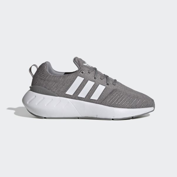 Chaussures Adidas Swift Run 22 Grises