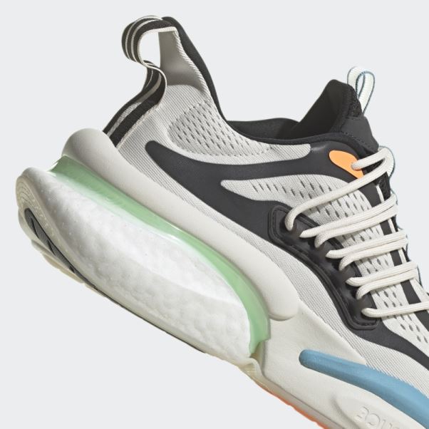 Chaussures Adidas Alphaboost V1 Blanches