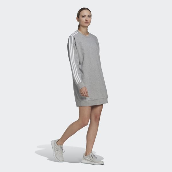 Robe Ras Du Cou à 3 Bandes Essentials Gris Moyen Adidas