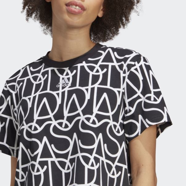 T-shirt Boyfriend Graphique Adidas Sur L'ensemble Noir Chaud