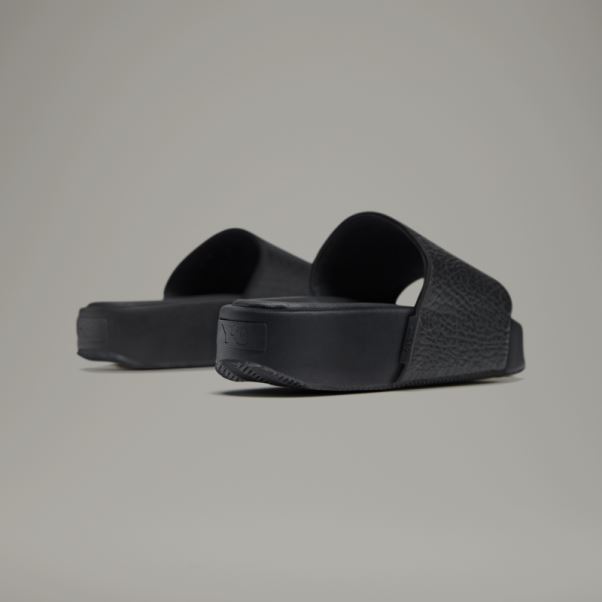 Y-3 Diapositives Adidas élégant