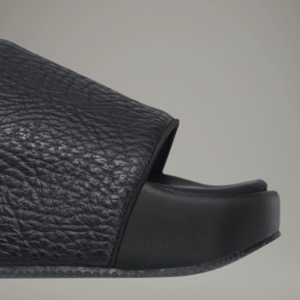 Y-3 Diapositives Adidas élégant