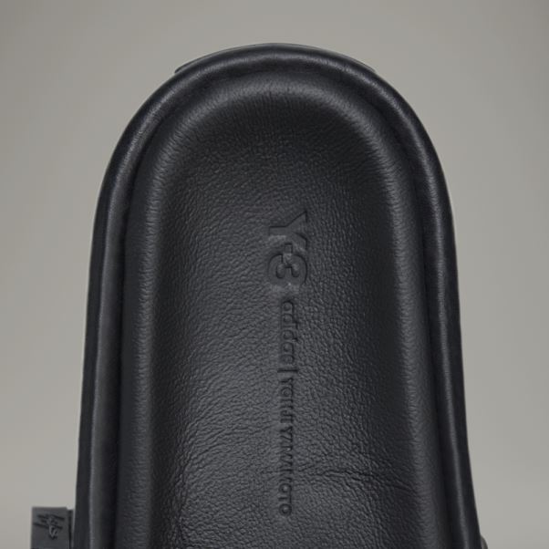 Y-3 Diapositives Adidas élégant