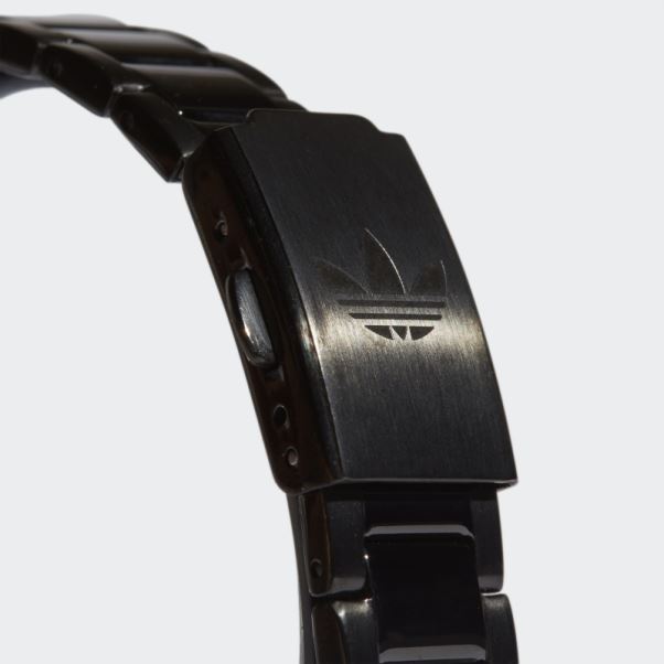 édition Trois Petite Montre M Adidas Noir