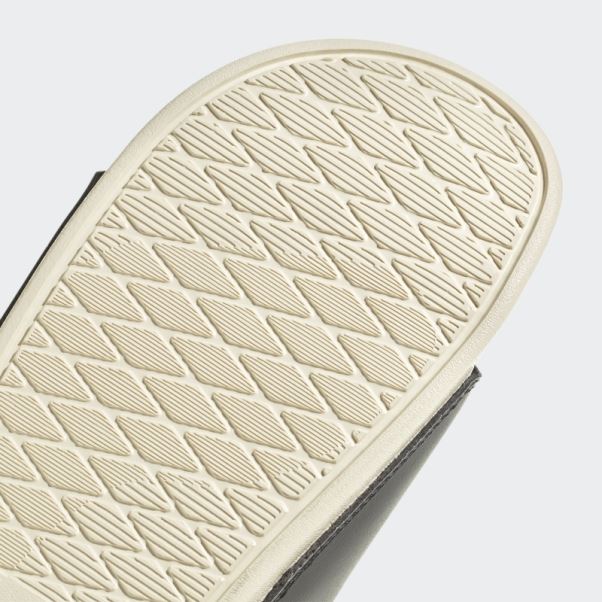 Adidas Sandales Adilette Confort Teinte écru