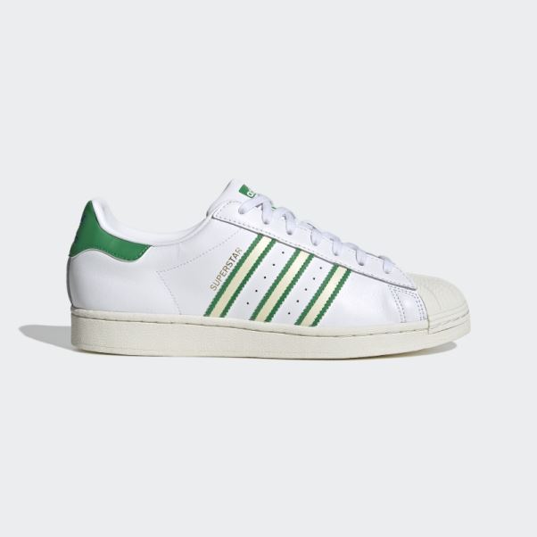 Chaussures Adidas Superstar Vertes élégantes