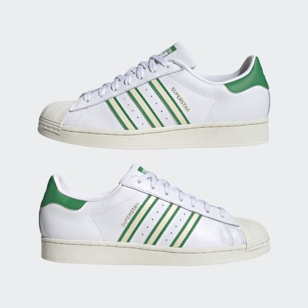 Chaussures Adidas Superstar Vertes élégantes