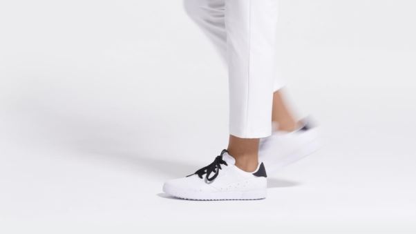 Adidas Adicross Retro Chaussures De Golf Sans Crampons Pour Femmes Blanches