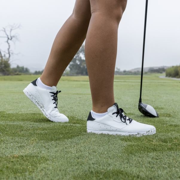 Adidas Adicross Retro Chaussures De Golf Sans Crampons Pour Femmes Blanches