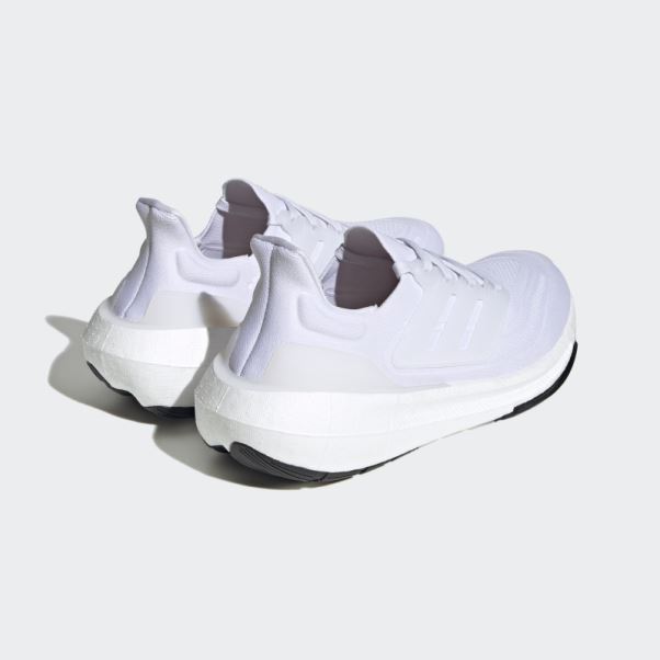 Chaussures Adidas Ultraboost Light Blanches