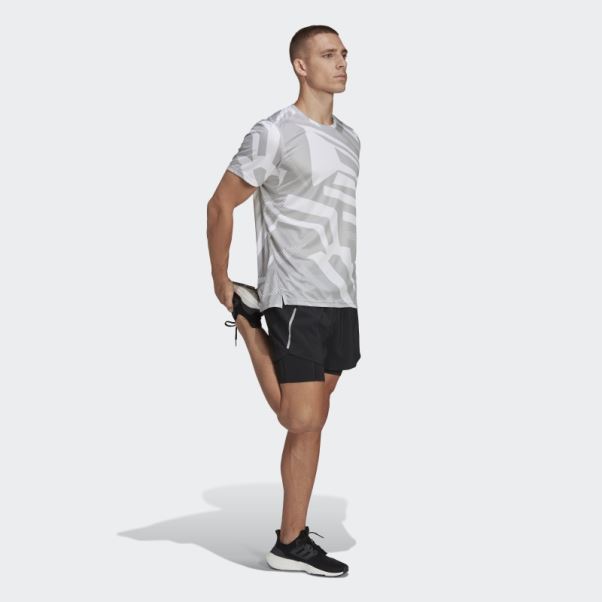 Posséder Le T-shirt Saisonnier Run Adidas Gris