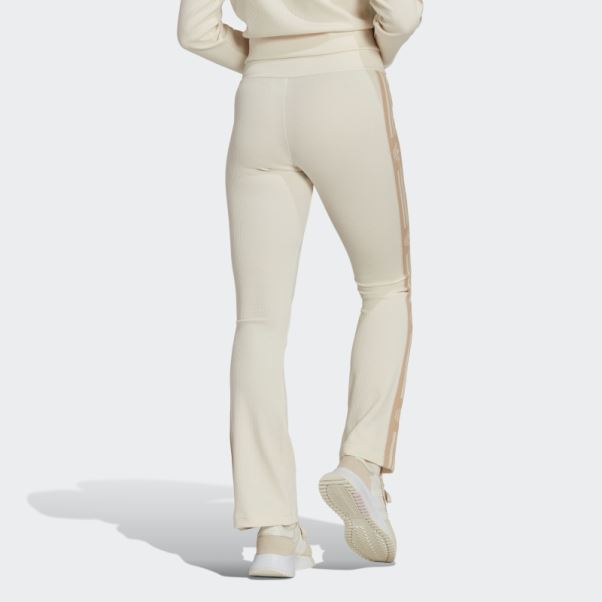 Legging Adidas Ski Chic Côtelé évasé Blanc Chaud