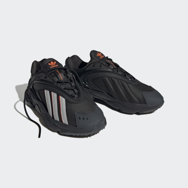 Chaussure Adidas Oztral Rouge