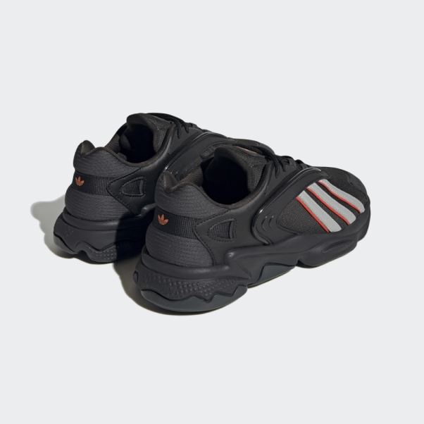Chaussure Adidas Oztral Rouge