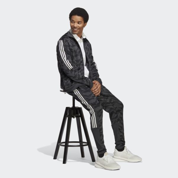 Pantalon De Survêtement Style De Vie En Carbone Tiro Adidas