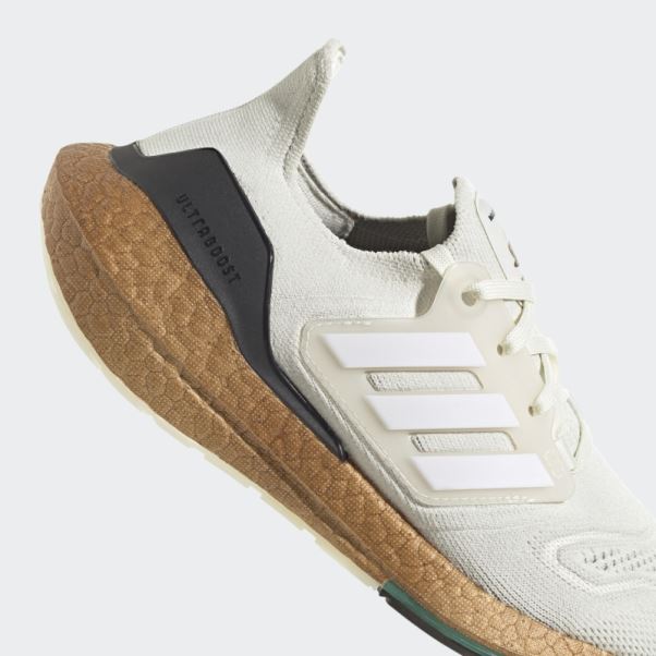 Teinte Blanche Ultraboost 22 Faite Avec Des Chaussures De La Nature Adidas