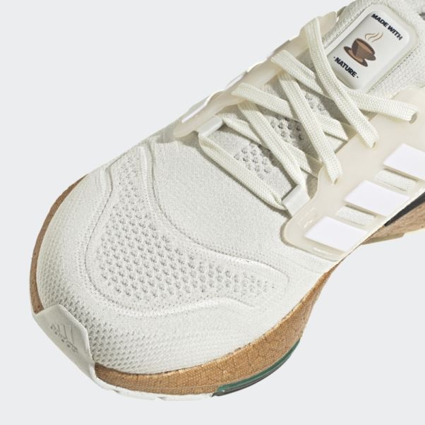 Teinte Blanche Ultraboost 22 Faite Avec Des Chaussures De La Nature Adidas
