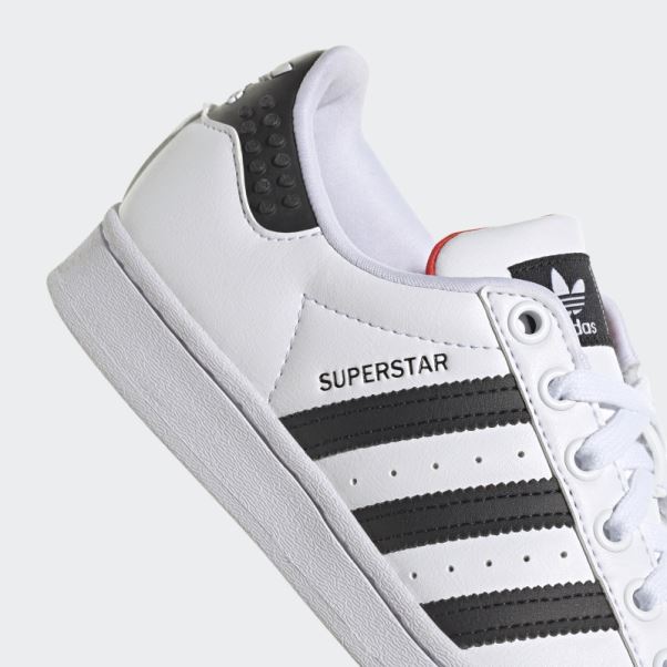 Adidas X Lego Superstar Blanche