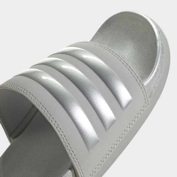 Claquettes Adidas Adilette Confort Argentées