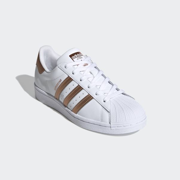 Chaussures Adidas Superstar Noires Stylées