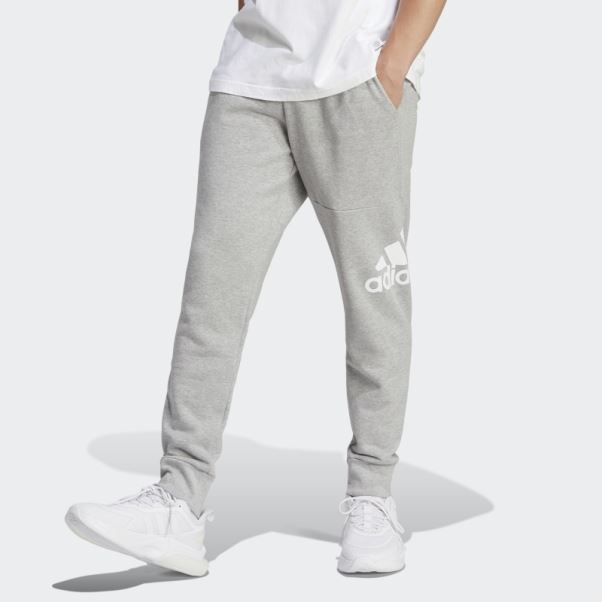 Pantalon Adidas Essentials French Terry Tapered Cuff Logo Gris Moyen