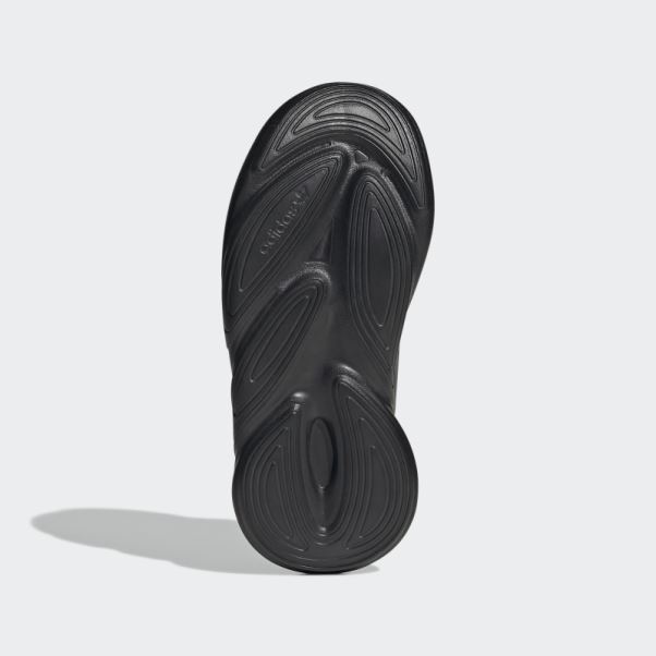 Chaussures Adidas Ozelia Noires