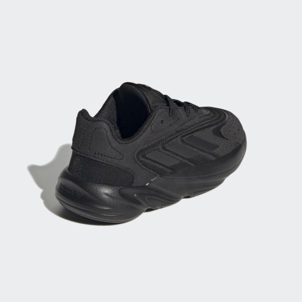 Chaussures Adidas Ozelia Noires
