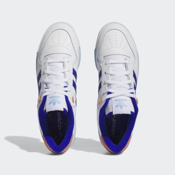 Chaussures De Rivalité Adidas Blanches