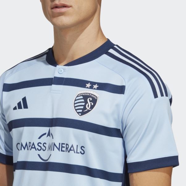 Maillot De Sport Kansas City 23/24 Authentique Domicile Adidas Glow Bleu