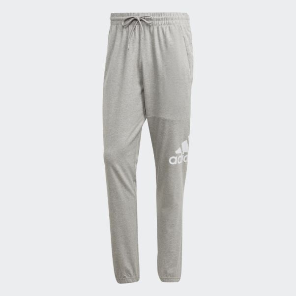 Essentials Single Jersey Tapered Badge Of Sport Pantalon Adidas Gris Moyen
