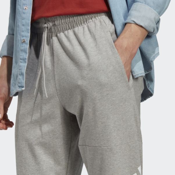 Essentials Single Jersey Tapered Badge Of Sport Pantalon Adidas Gris Moyen