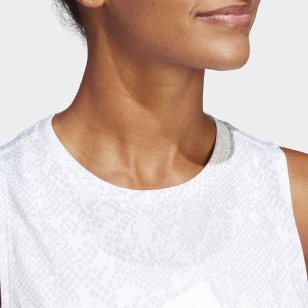 T-shirt Adidas Train Icon Blanc Imprimé Sur L'ensemble