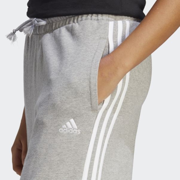 Pantalon Large En Molleton à 3 Bandes Essentials Gris Moyen Adidas