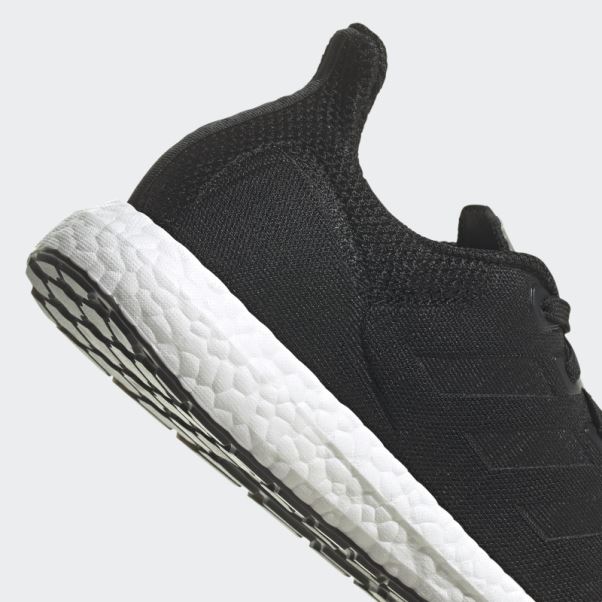 Chaussures De Course Adidas Ultraboost Faites Pour être Refaites Noir