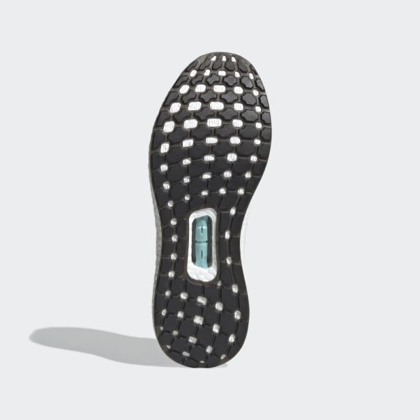 Chaussures De Course Adidas Ultraboost Faites Pour être Refaites Noir