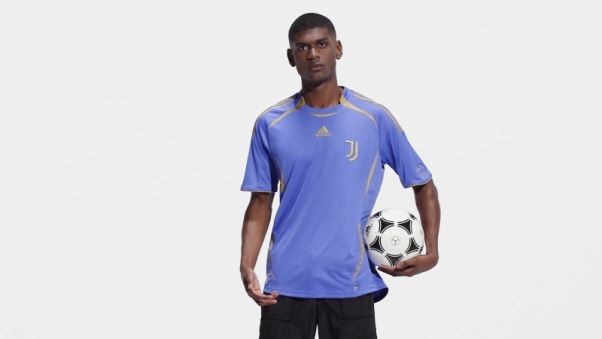 Adidas Juventus Teamgeist Maillot Haute Résolution Bleu