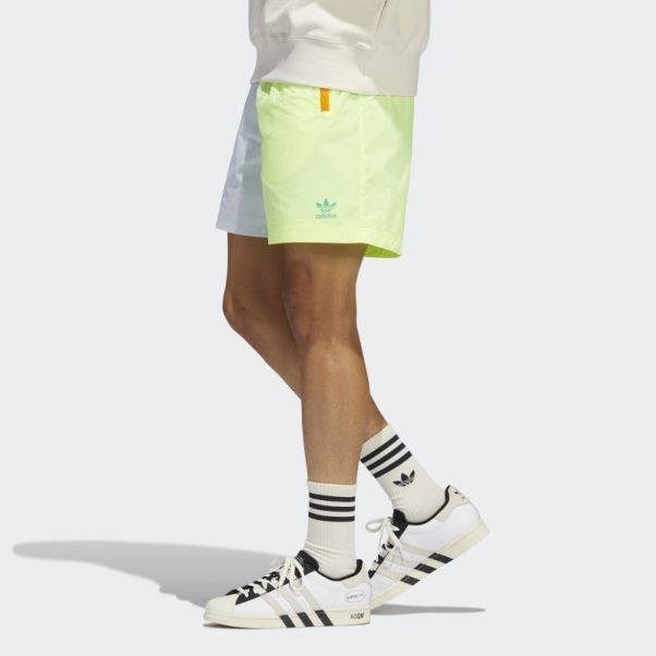 Short Tissé Bloqué Bleu Teinte Adidas