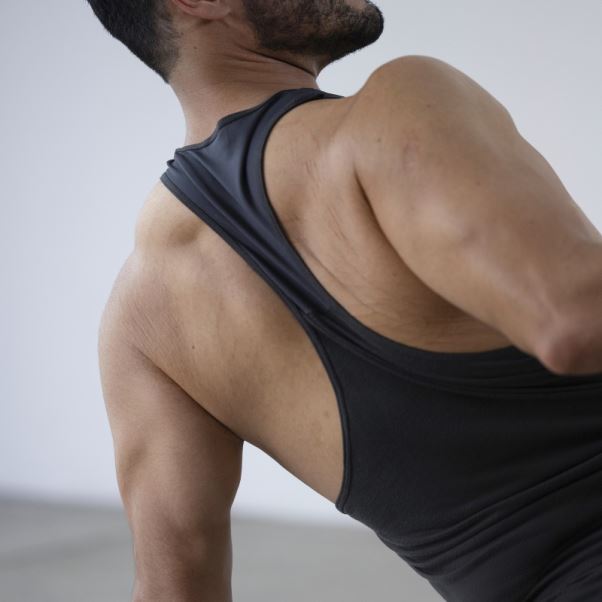 Débardeur Adidas Yoga Training Carbone