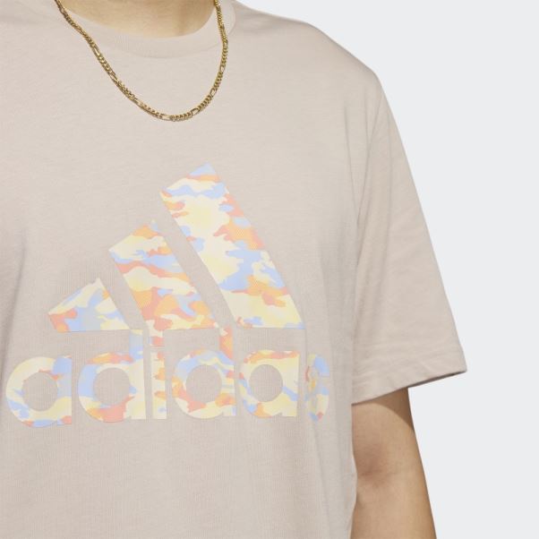 T-shirt Camouflage Taupe à Manches Courtes Adidas