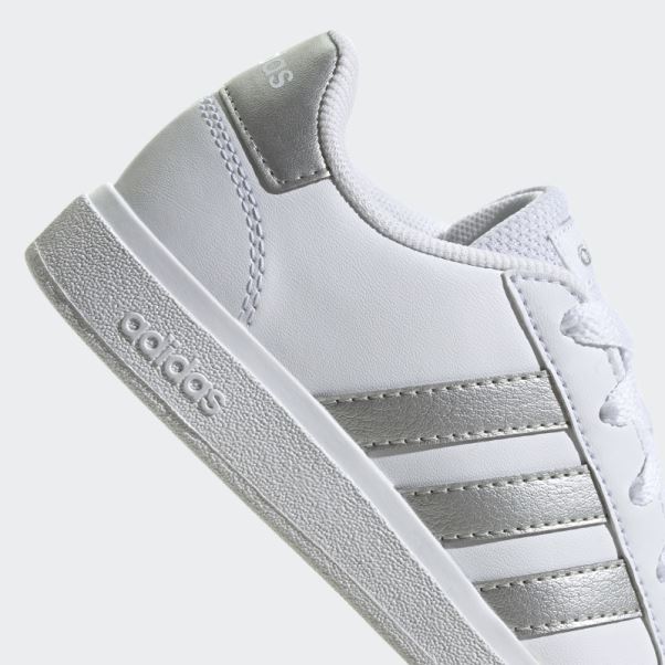 Chaussures De Tennis à Lacets Adidas Grand Court Lifestyle Blanches