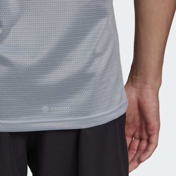 Adidas Possède Le T-shirt De Course Argenté
