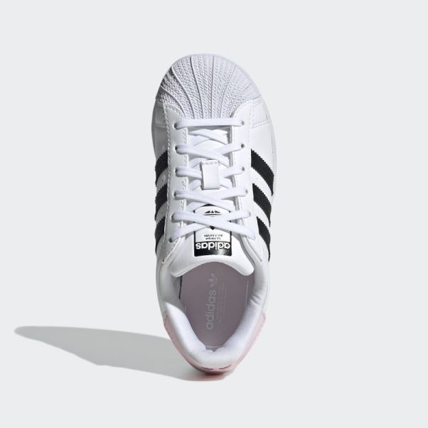 Chaussures Adidas Superstar Noires élégantes