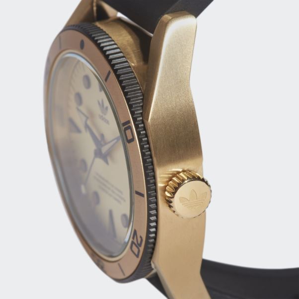 Montre Adidas édition Deux Or Métallisé