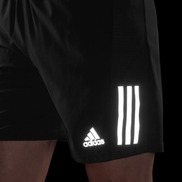 Adidas Possède Le Short De Course Argent