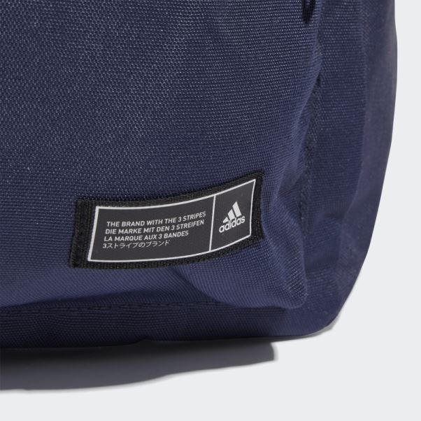 Badge Classique Du Sac à Dos De Sport Adidas Bleu Marine