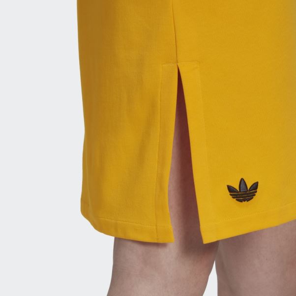 Robe T-shirt Adidas Adicolor Neuclassics Or
