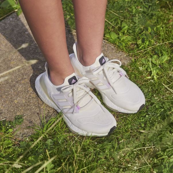 Adidas Ultraboost 22 Non Teint Fabriqué Avec Des Chaussures Nature