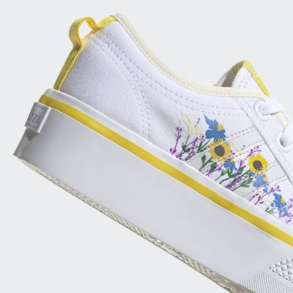 Chaussures De Plate-forme Adidas Nizza Blanches