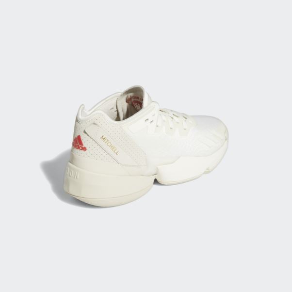 Enfiler. Numéro 4 Chaussures Adidas Blanc