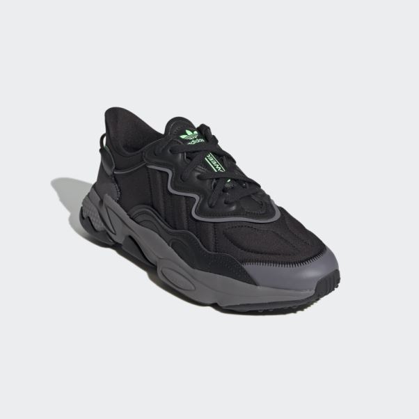 Chaussures Adidas Ozweego Vertes